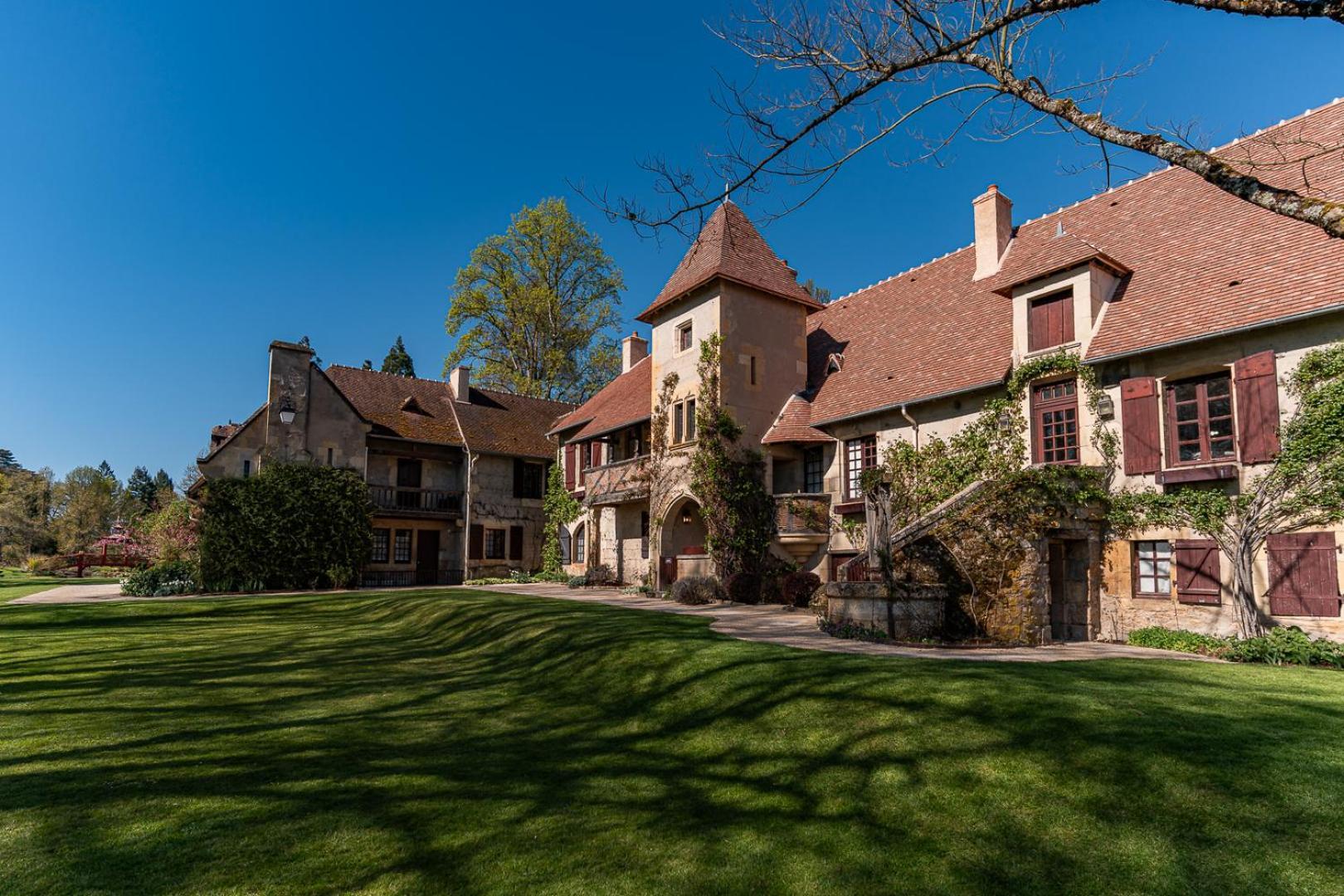 La Maison De La Tour Apremont-sur-Allier المظهر الخارجي الصورة